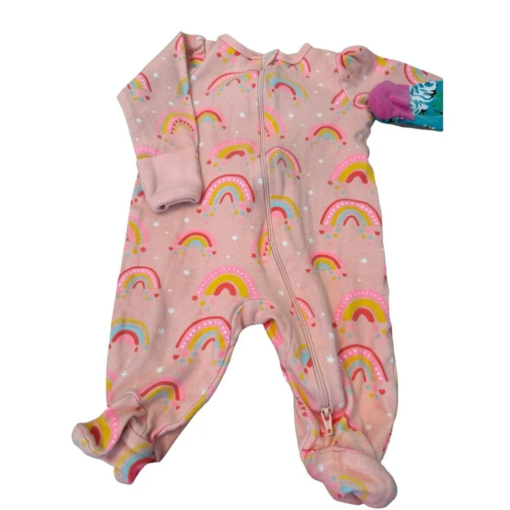 Bundle of Baby Girl Clothes 0-3M / 3M Carter’s Child of Mine Wonder Nation Multi